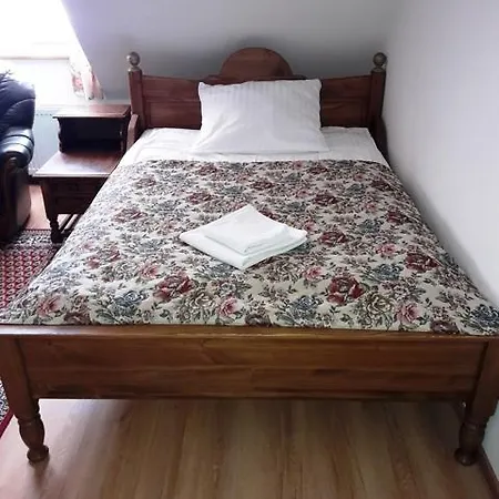 Feriepark Gosciniec Dworski W Ropie - Goscinne