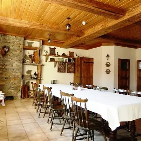 Gosciniec Dworski W Ropie - Goscinne ホリデーパーク 3*