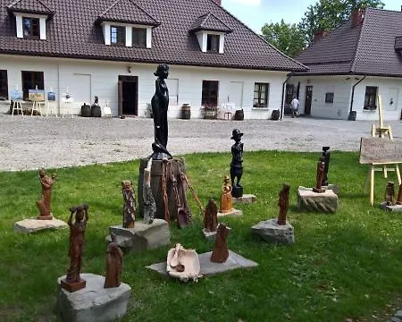 Gosciniec Dworski W Ropie - Goscinne Ropa