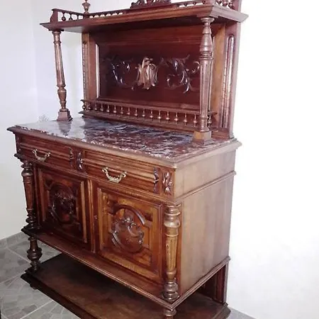 Gosciniec Dworski W Ropie - Goscinne ホリデーパーク 3*