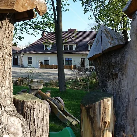 Gosciniec Dworski W Ropie - Goscinne Ropa