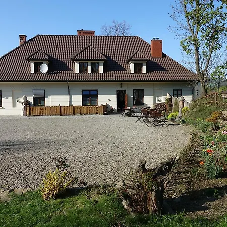 Gosciniec Dworski W Ropie - Goscinne Ropa