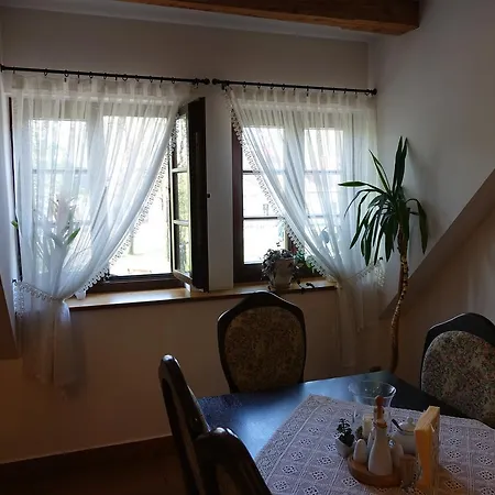 Gosciniec Dworski W Ropie - Goscinne Feriepark 3*