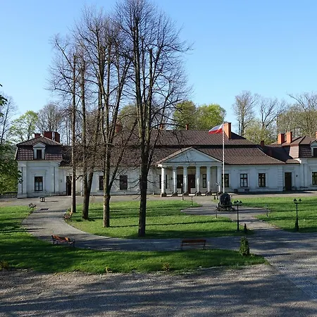 Gosciniec Dworski W Ropie - Goscinne Ropa