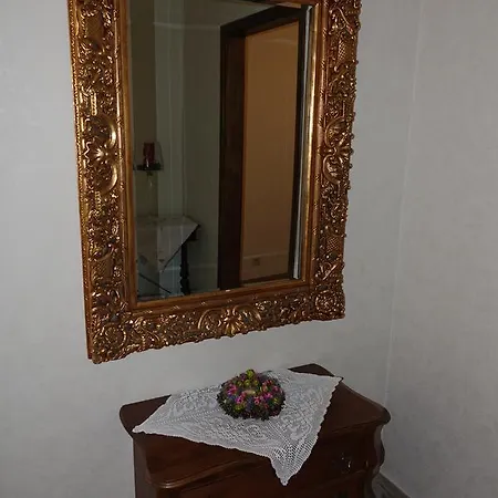 Gosciniec Dworski W Ropie - Goscinne ホリデーパーク 3*