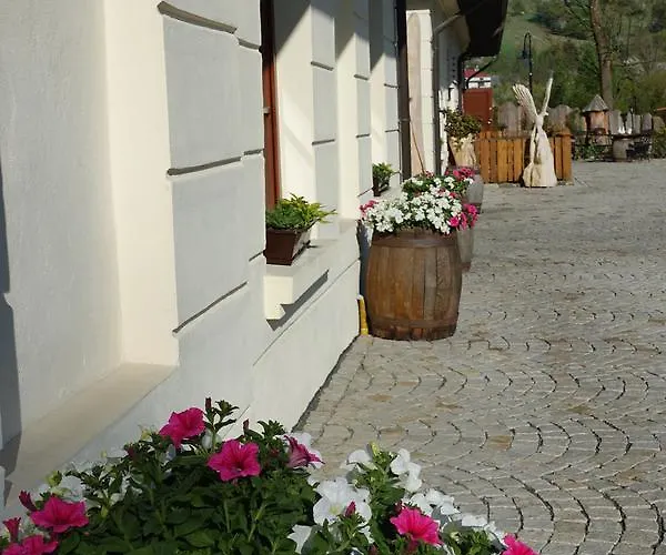 Vakantiepark Gosciniec Dworski W Ropie - Goscinne Ropa